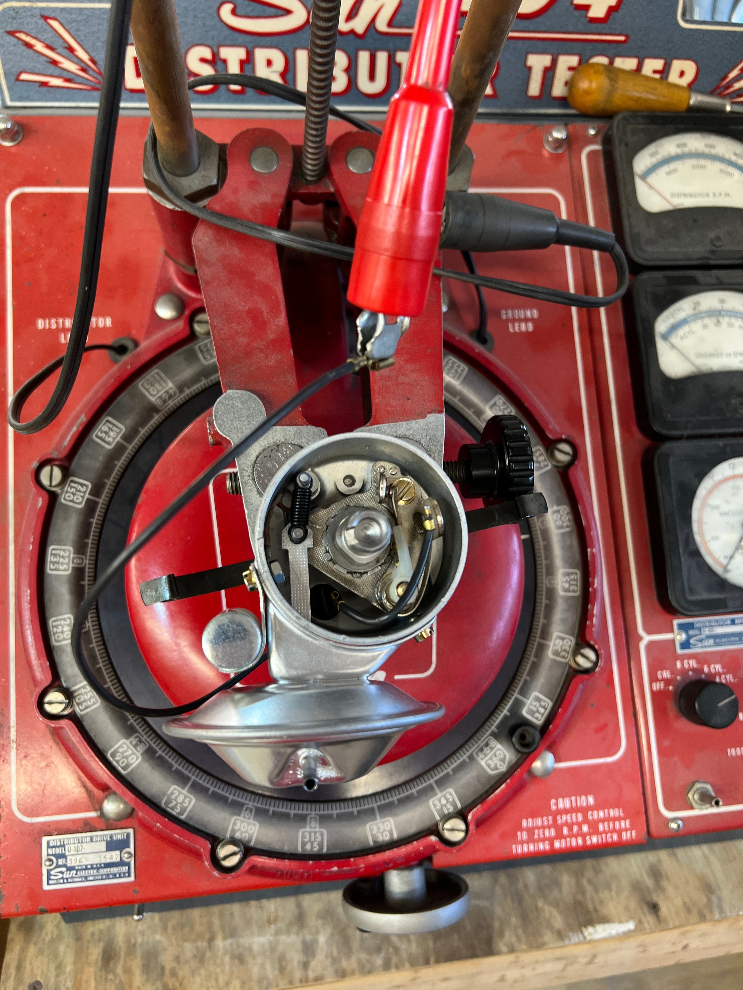 Restored German Bosch 113905205K distributor w/new vacuum canister