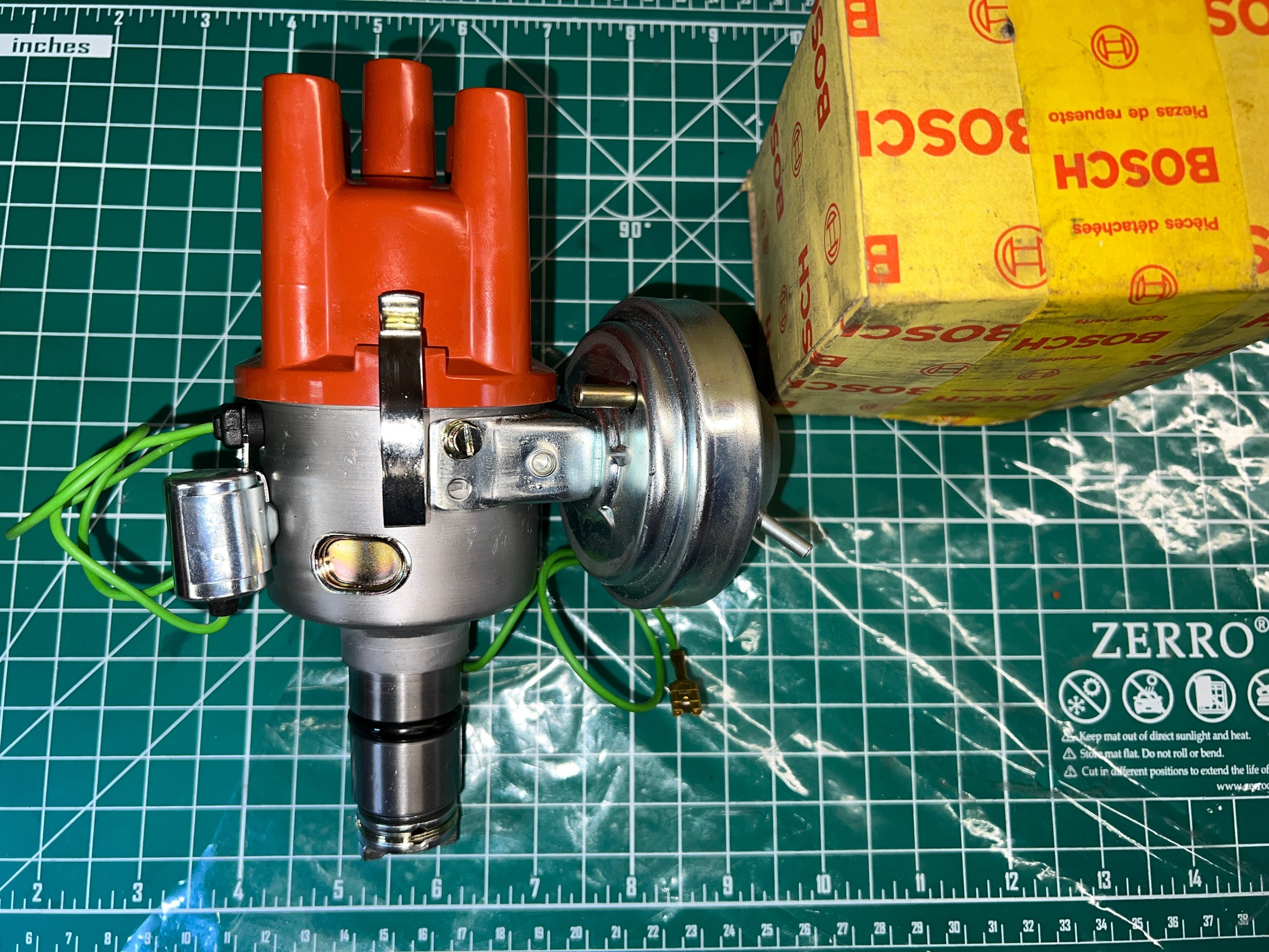 restored-043905205h-german-bosch-distributor-with-nos-german-bosch-dvda
